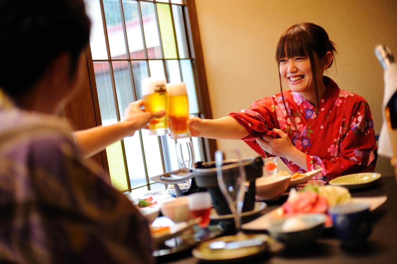 Hotel Onogawa Onsen Kajikaso Yonezawa Esterno foto